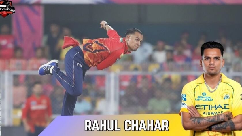 Rahul Chahar bowling for Punjab Kings
